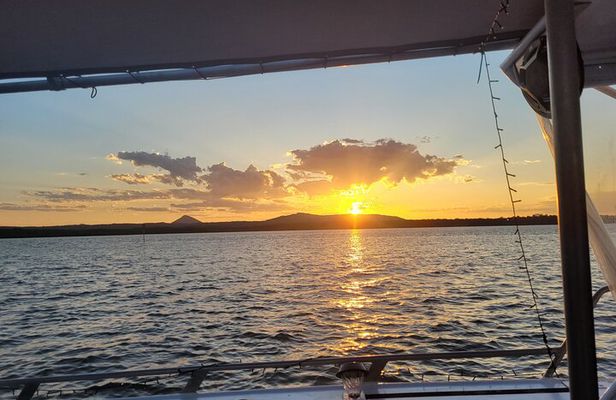 2 Hours Sunset Experience on Noosa River