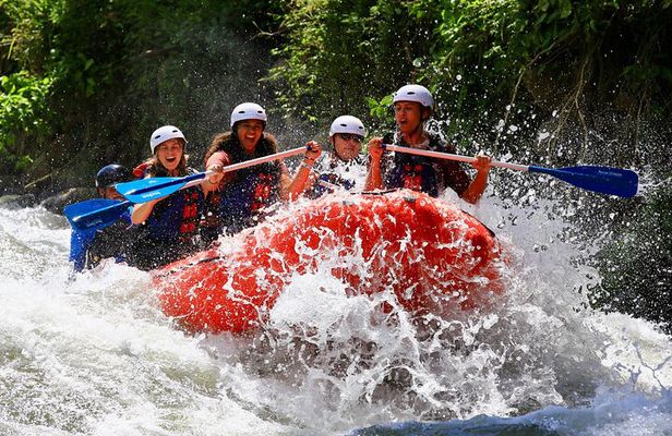 Awesome Fun Rafting Class 3 Balsa River 5-Hour Tour in La Fortuna