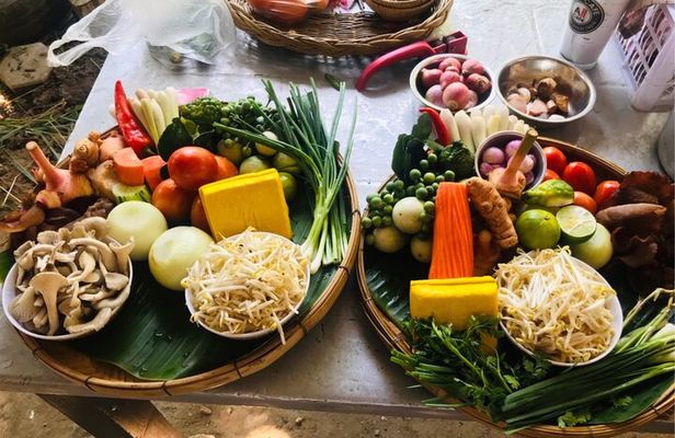 Authentic Thai Cooking with Visit Local Market 