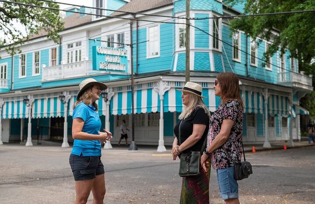 Garden District Tour Extra Small Group of 9 or less
