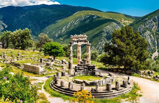  Private Full Day Tour in Delphi