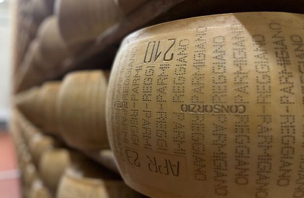 Parma Countryside Food Tour: Parmigiano, Culatello, Art & Music