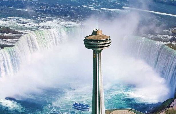 Winter Wonder of Niagara Falls Tour From Toronto