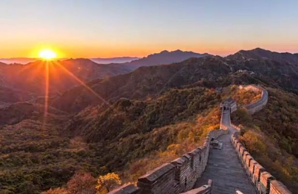 Exclusive Mutianyu Great Wall Tour: VIP Pass & Customized Options