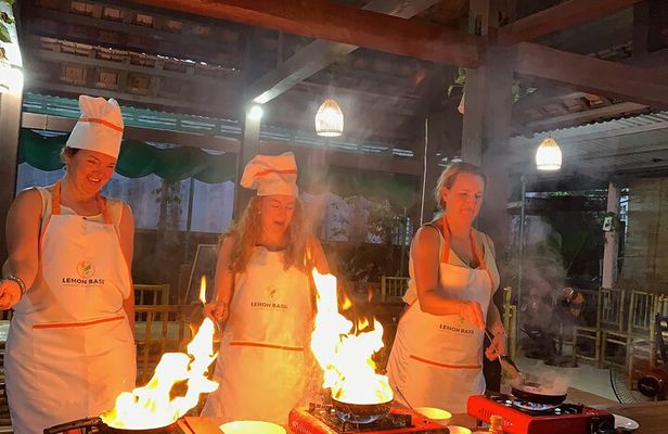 Hoi An Cooking Class with Local Family and Bamboo Basket Boat