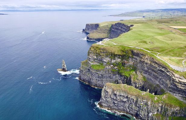 Private Chauffeur Cliffs of Moher Tour & Galway from Dublin