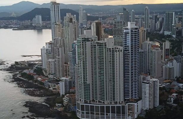 Private Half Day Guided Tour in Panama city