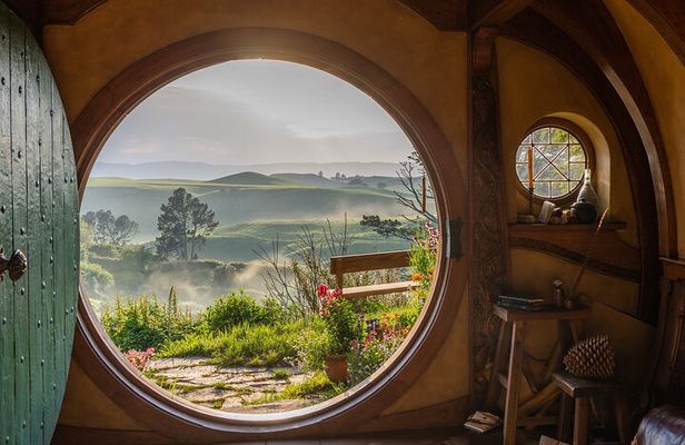 Premium Hobbiton Small Group Day Tour from Auckland
