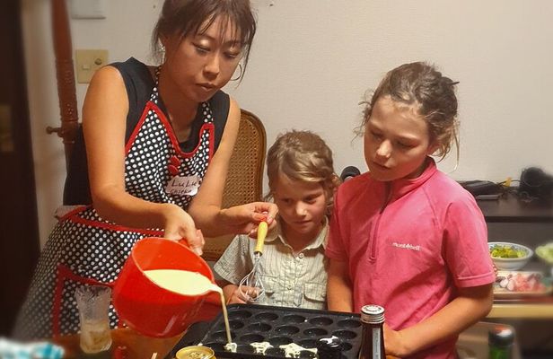 Private Japanese Cooking Class in Tokyo with a Local Chef Chieko
