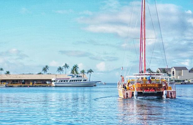 South Shore Open Sail from Kewalo Harbor Including Drinks