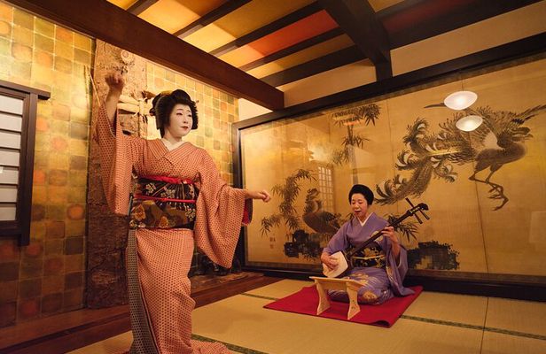 Extraordinary Geisha Experience and Private Hokkaido Dinner