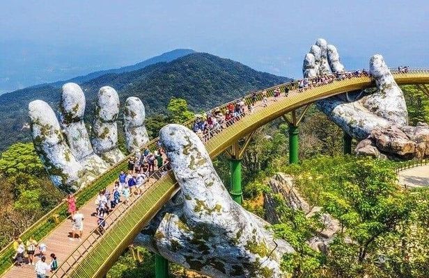 GOLDEN BRIDGE BA NA HILL & HOI AN -Night Market- Private Transfer