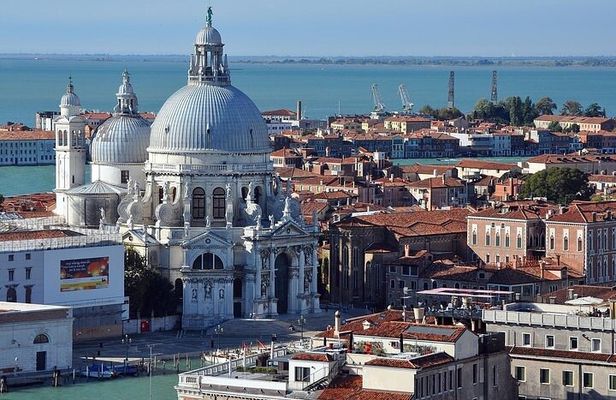 3 Hours Walking Tour in Venice Small Group