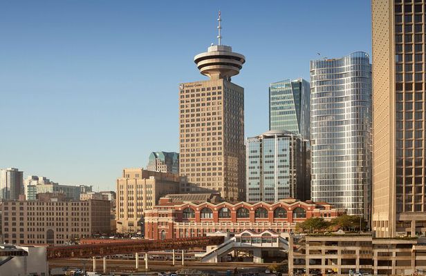 Vancouver City & Lookout Tour and Option to Add YVR Drop-Off
