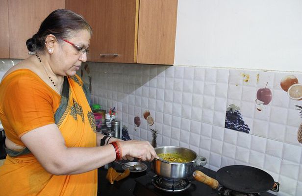 South Indian Cooking Class in Chennai with a Passionate Baker