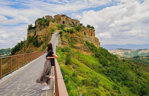 Bagnoregio & Orvieto Day Trip from Rome with Wine Tasting & Lunch