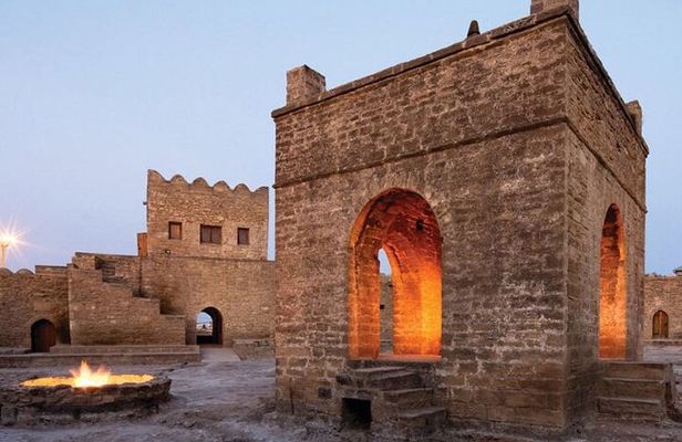 Ateshgah Fire Temple and Yanardag Fire Mountain Private Tour