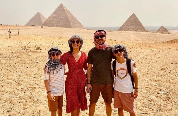 Pyramids, Memphis and Saqqara Tour
