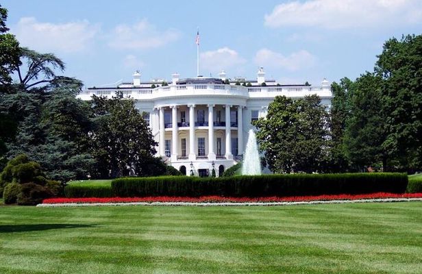 National Mall Expedition - A 2 hour private tour of DC
