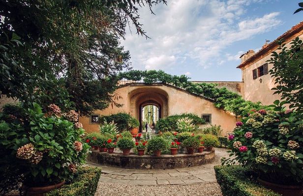Villa Medicea Di Lilliano Tour with Wine Tasting