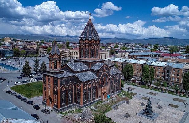 Gyumri City tour, Marmashen Monastery and Akhuryan river
