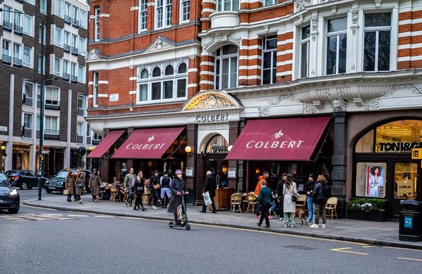 Private Architectural Walking Tour in Chelsea New York