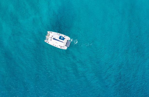 Family Catamaran Cruise from Jamwest Beach Negril Hotels