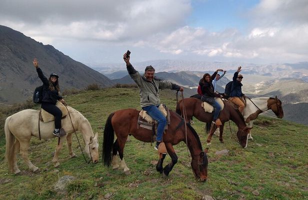 Horseback Riding with Gauchos and Native Empanadas in Mendoza