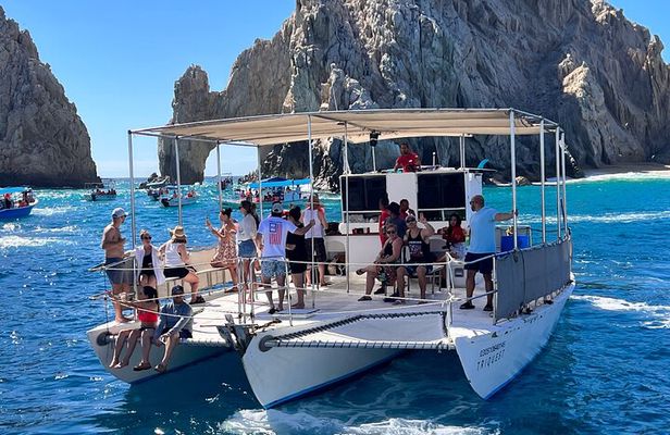 Private Snorkeling Boat Cruise