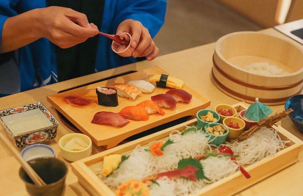 Popular Sushi Making Class near Tokyo Tower