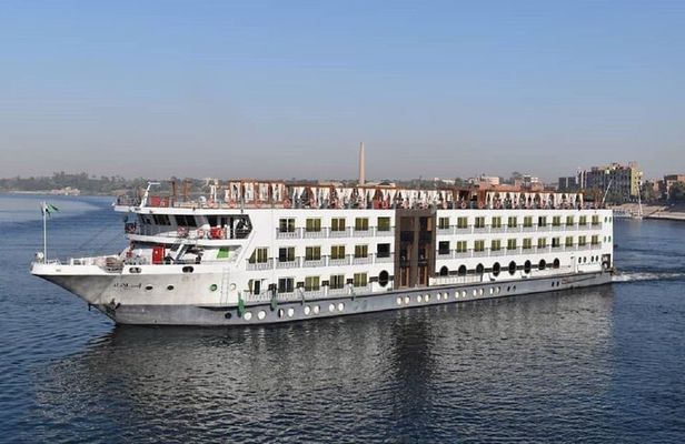 3 nights Nile Cruise with Hot air Balloon From Aswan