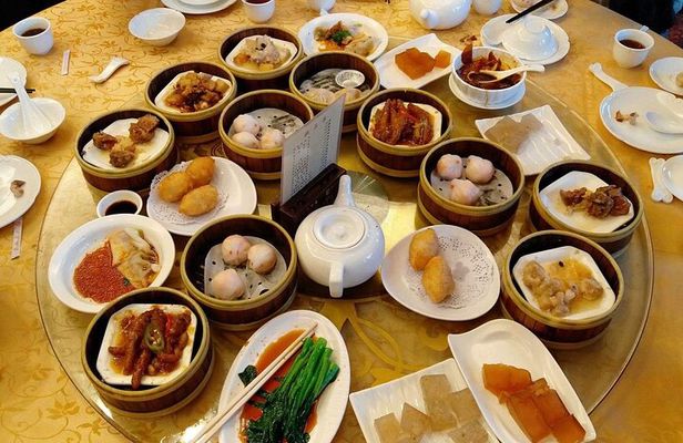 Discovery more Guangzhou evening foodie tour with locals