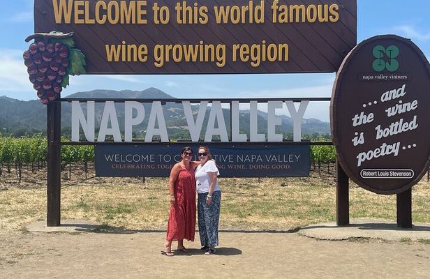 7 Hour Private Wine Tasting in Napa or Sonoma Valley