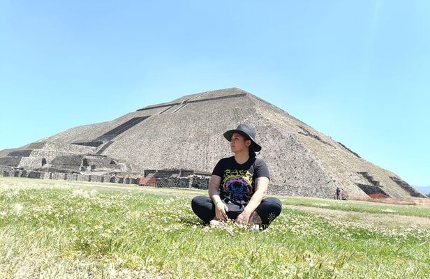 Private Tour Teotihuacan Pyramids,Breakfast in Cave,Clay Workshop
