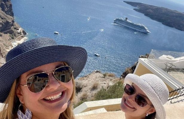 Exclusive 3 Hour Caldera Private Tour for Cruise Ship Travelers