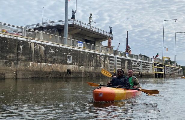 Chickamauga Dam Lock Kayak Tour