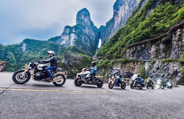 5-Day Private Combo Package Tour to Zhangjiajie and Fenghuang