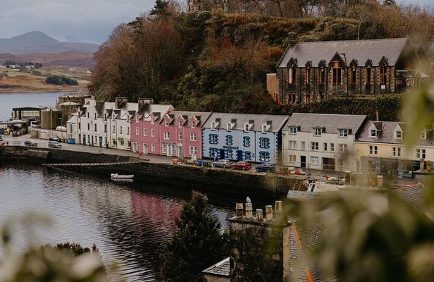 3-Day Loch Ness, Fairy Pools & Isle of Skye Tour from Edinburgh