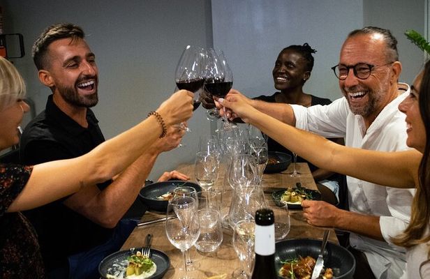 Barcelona: Wine Tasting and 5 Course Tapas Pairing Dinner