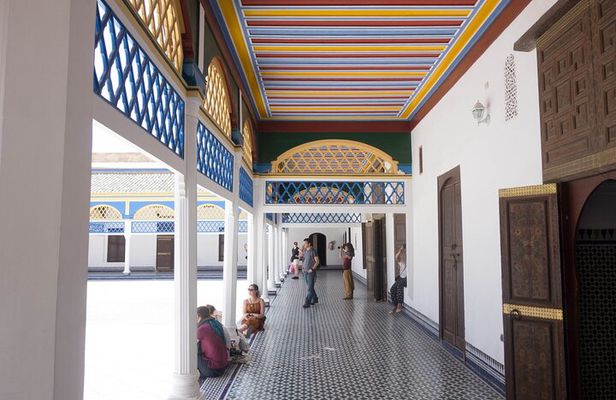 Marrakech: Bahia Palace, Madrasa Ben Youssef & Medina Guided Tour