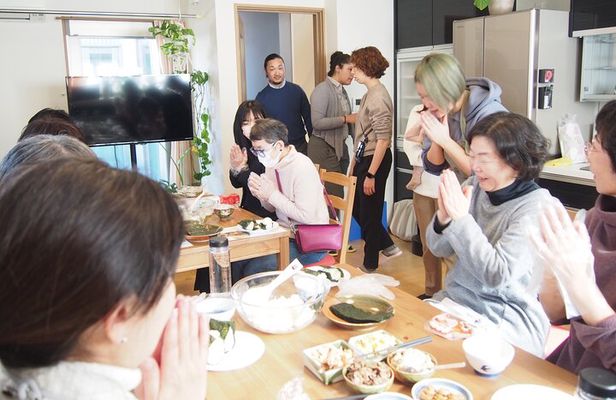 Small Group Sightseeing Tour Visit to Toyama with Lunch Included