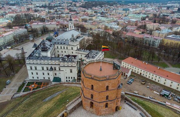 Private Half Day Tour of Vilnius Highlights by Minivan