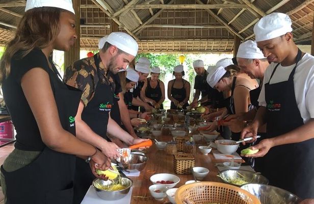 Experience Local Hmong Cooking Class - Homestay in Sapa