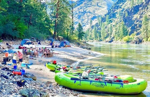 5 Day Main Salmon Rafting Tour with Meals Included