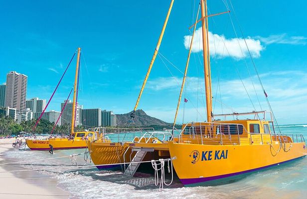 Waikiki Beach Sunset Sail