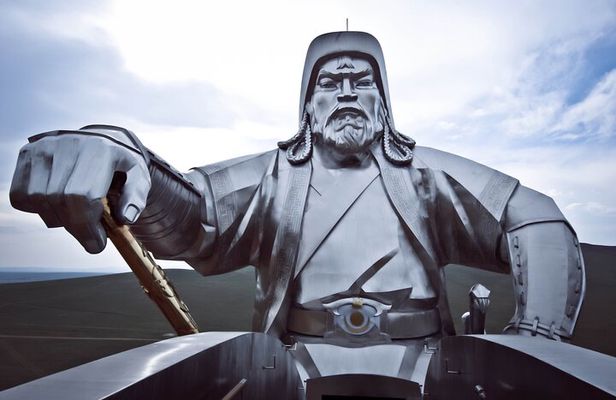 Chinggis Khaan Statue Complex and Sain Nomun Monastery Tour