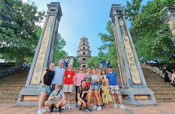 Hue Day Trip from Da Nang with Imperial Palace and Royal Tombs