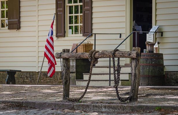 Shadows of the Past Private Tour: Tracing Slavery’s Legacy