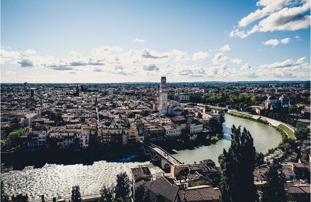 Verona : Private Custom Walking Tour With A Guide (Private Tour) 