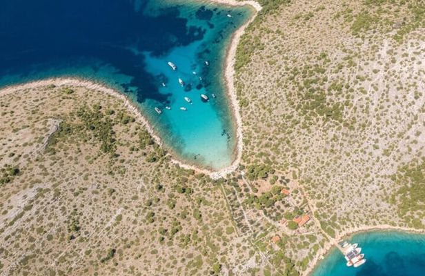 Kornati to island Mana and Kukljica and Beach Lojena Tour by boat